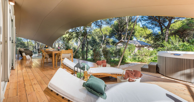 Early Booking - Arena One 99 Glamping